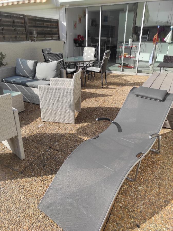 2 Pieces Avec Grande Terrasse Appartement La Ciotat Buitenkant foto