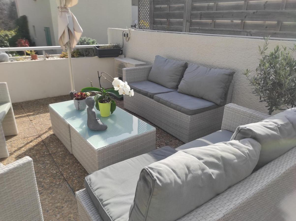 2 Pieces Avec Grande Terrasse Appartement La Ciotat Buitenkant foto